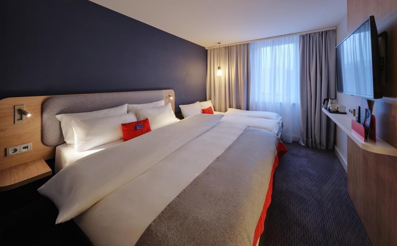 Express Centre By Ihg Hotel