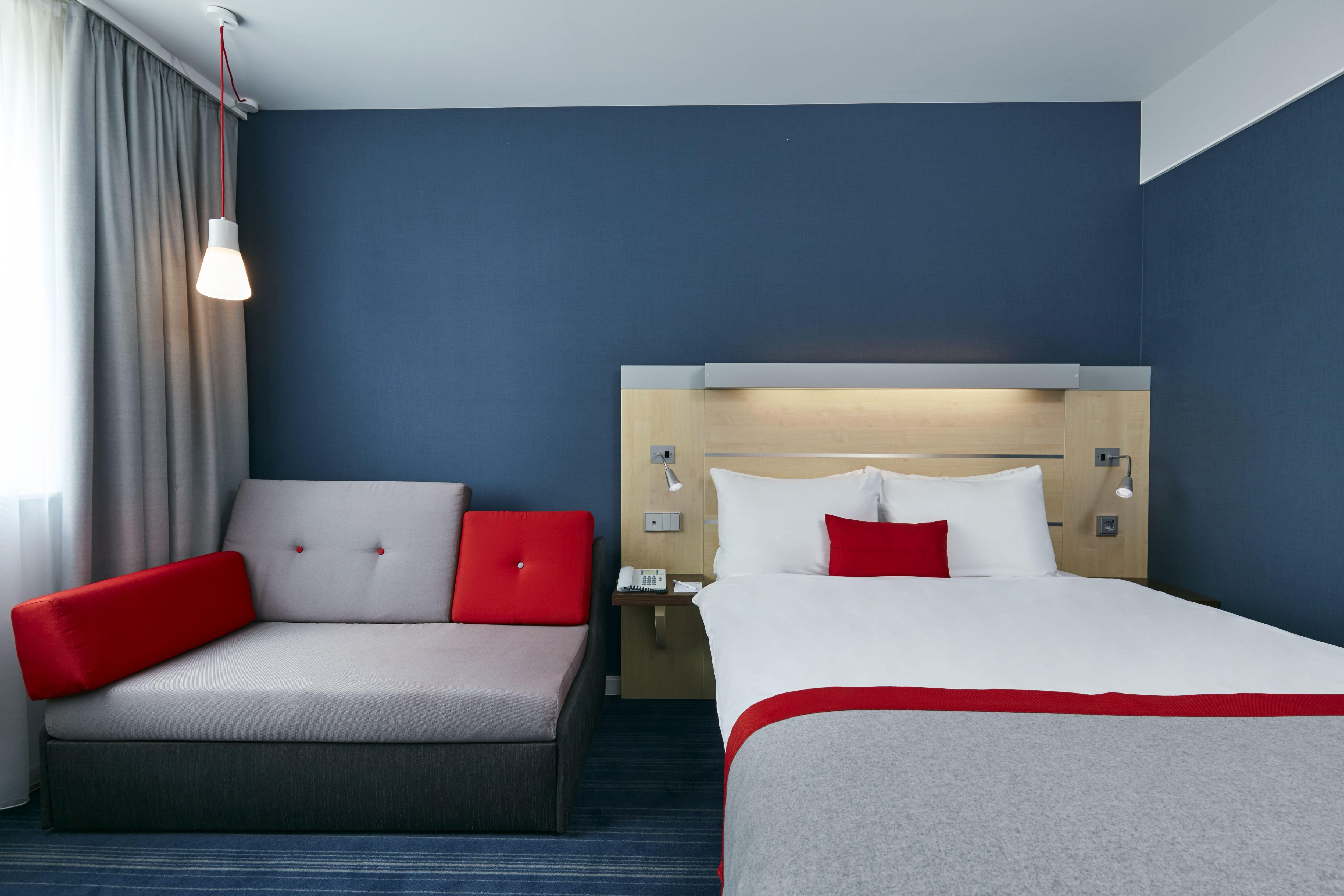 Express Centre By Ihg 3*