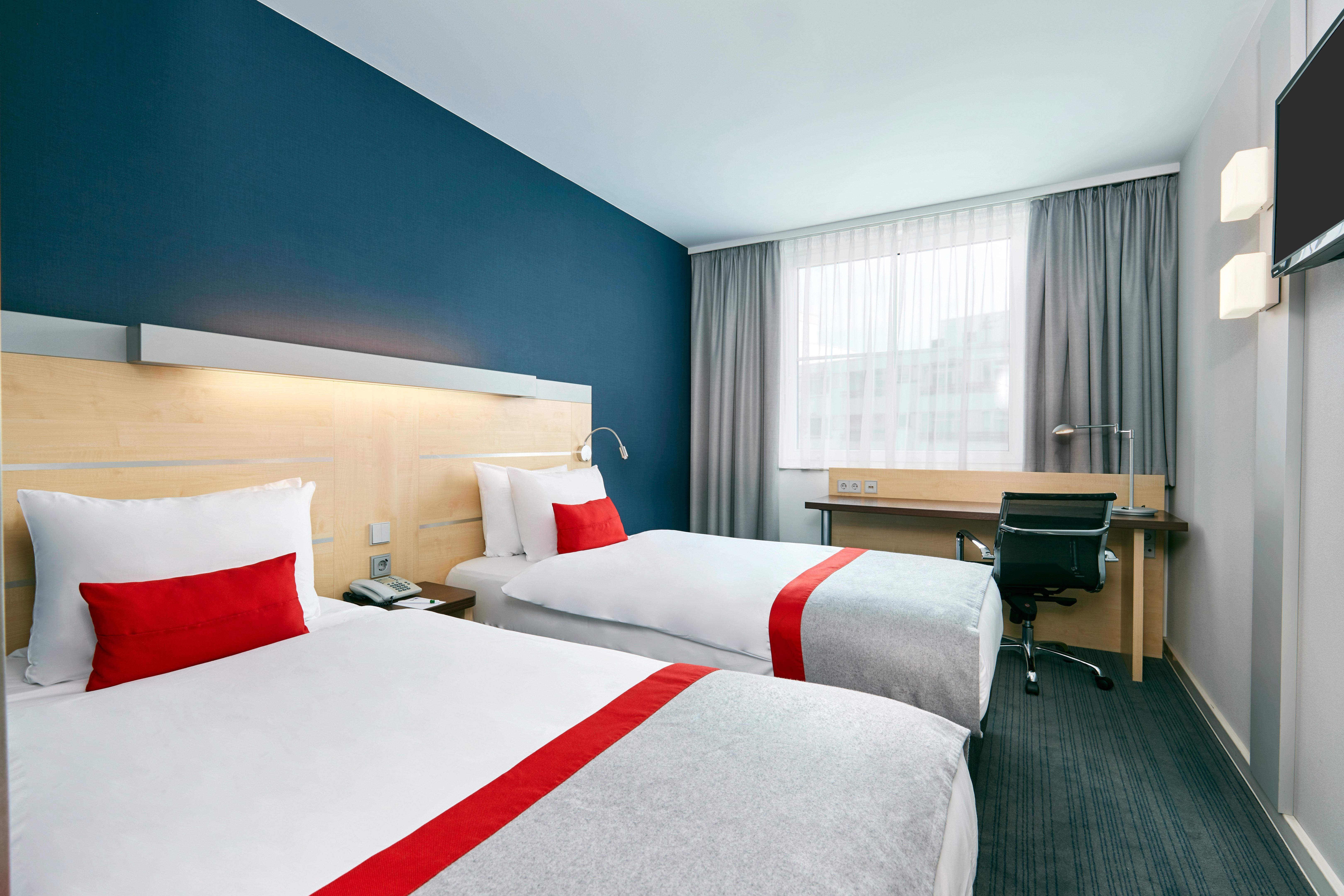 Express Centre By Ihg Hotel
