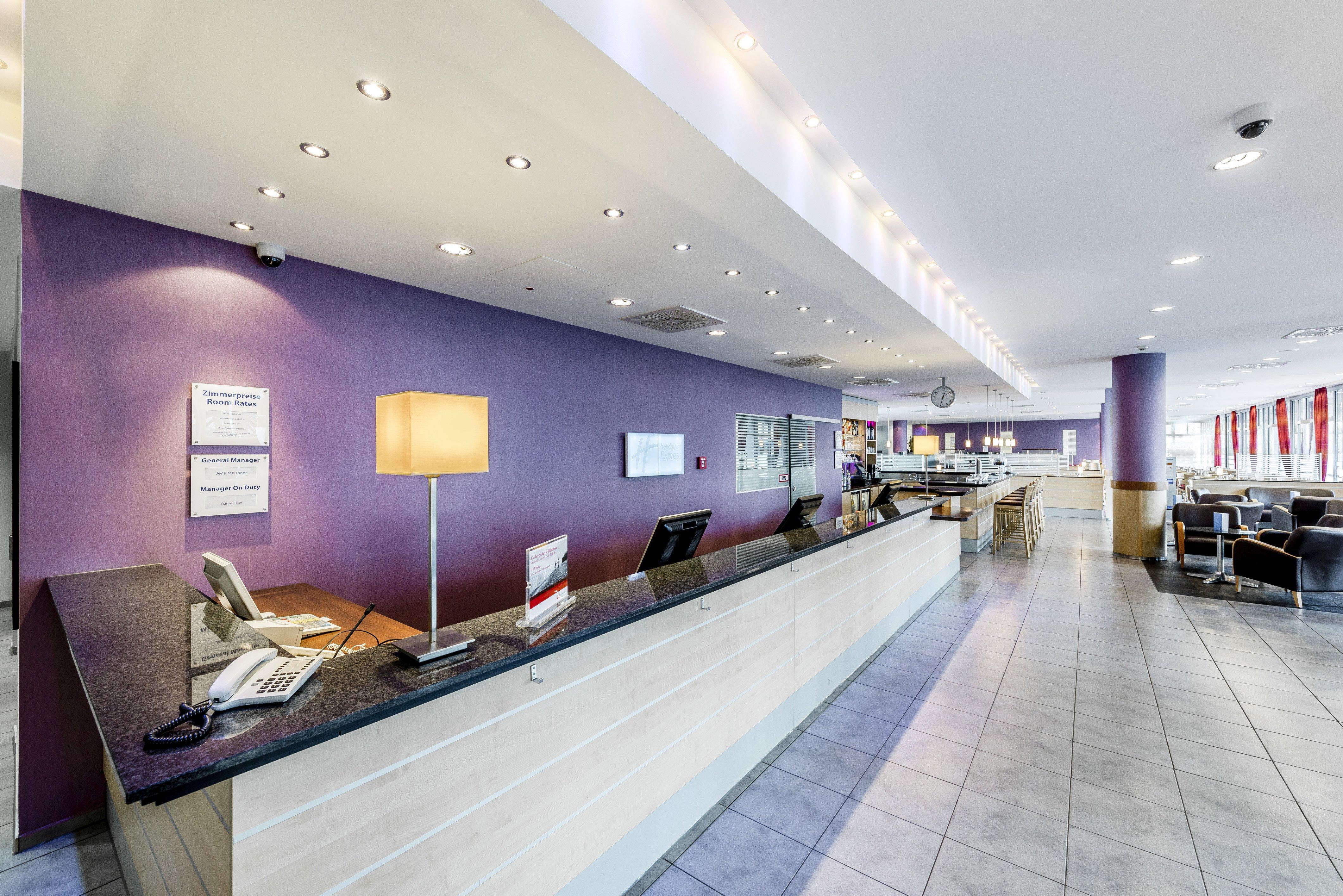 Hotel Express Centre By Ihg 3*