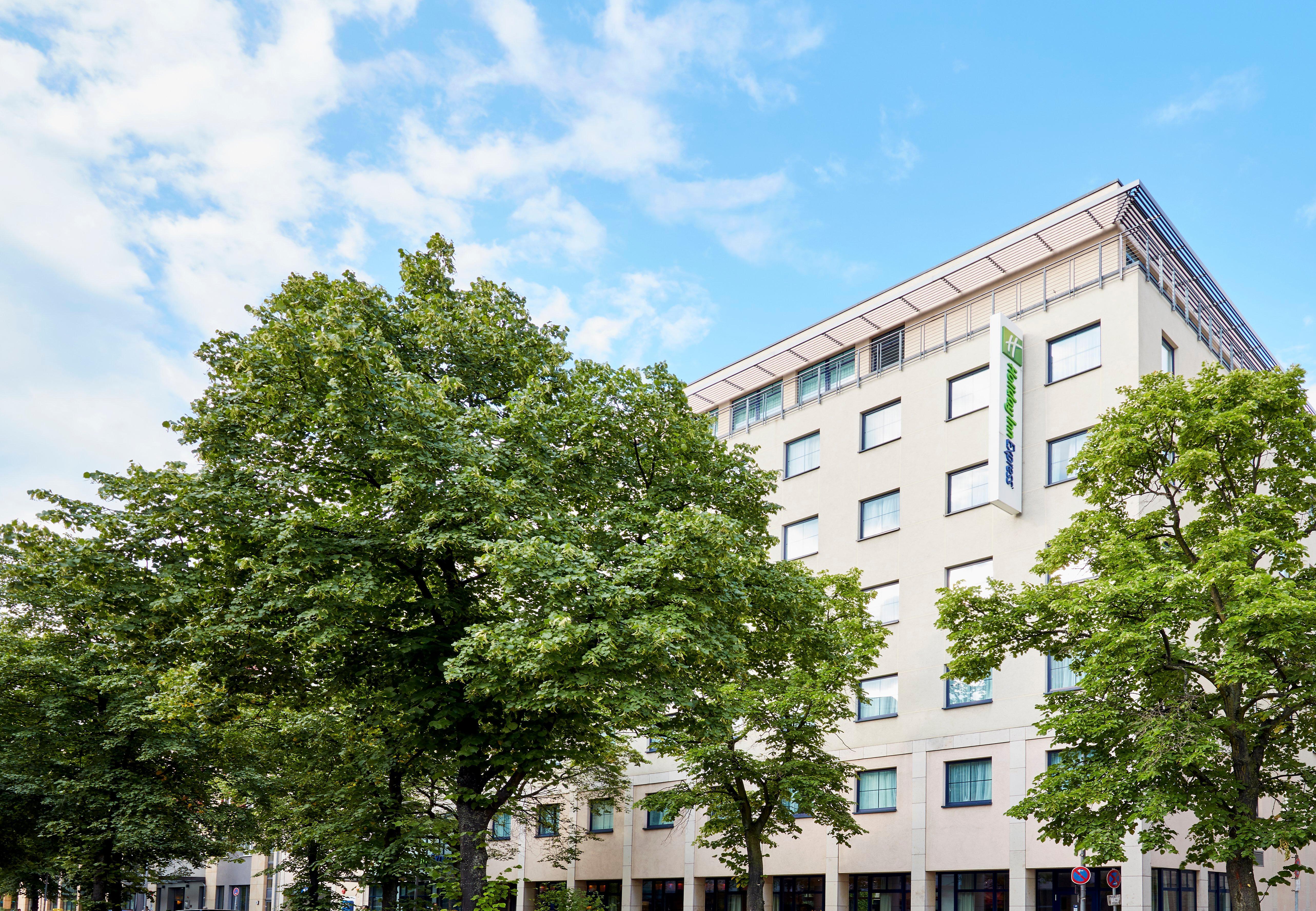 Express Centre By Ihg Hotel
