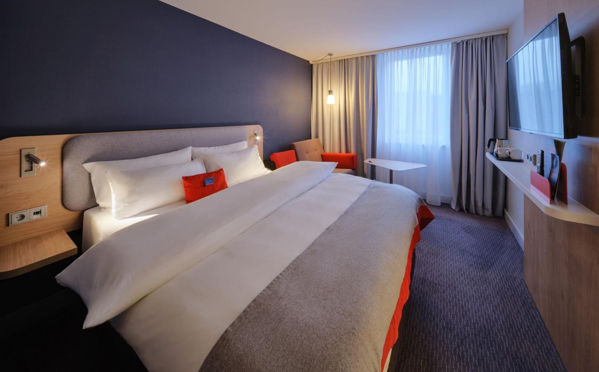 Express Centre By Ihg Hotel
