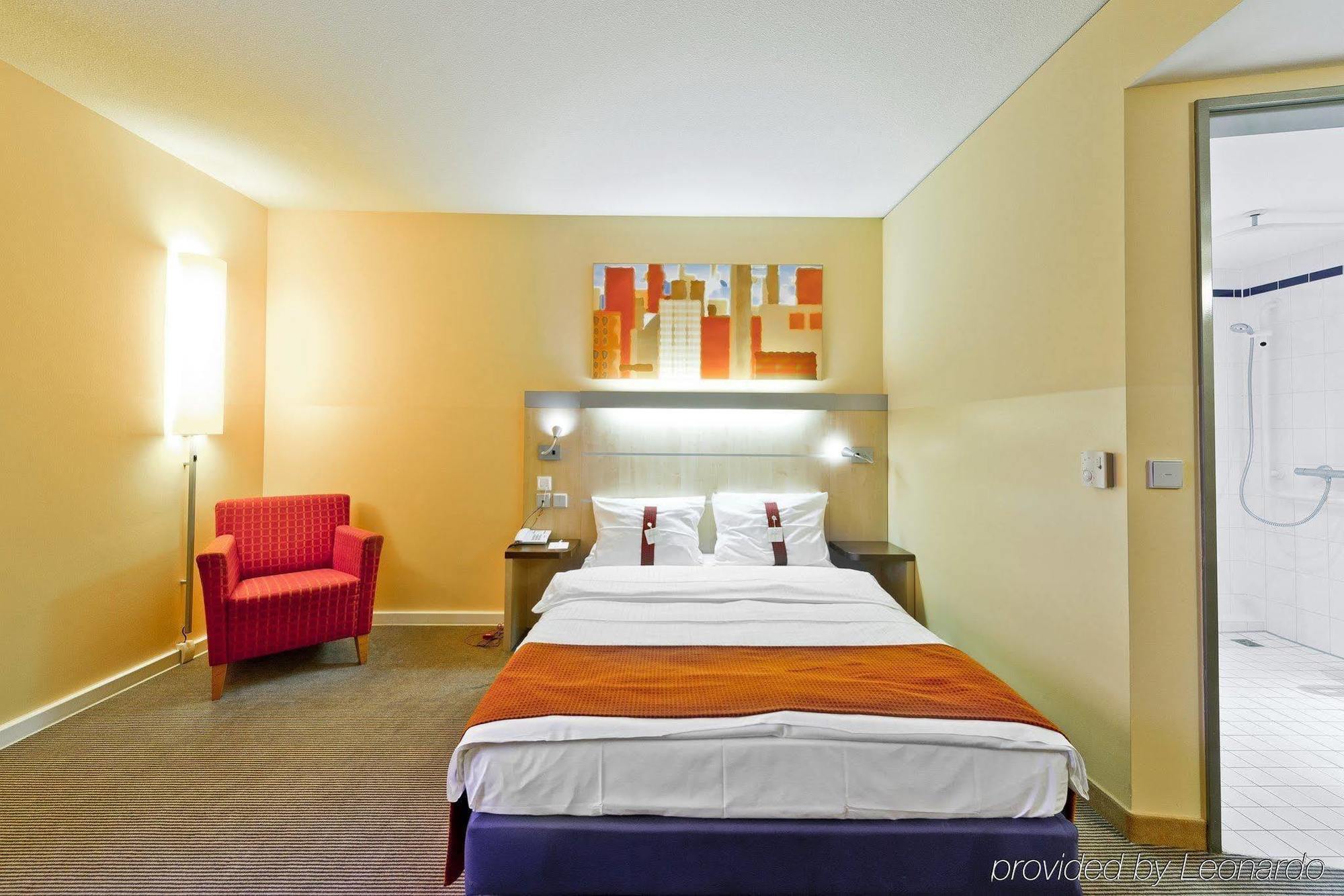 Express Centre By Ihg