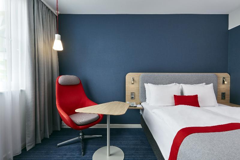 Express Centre By Ihg 3*